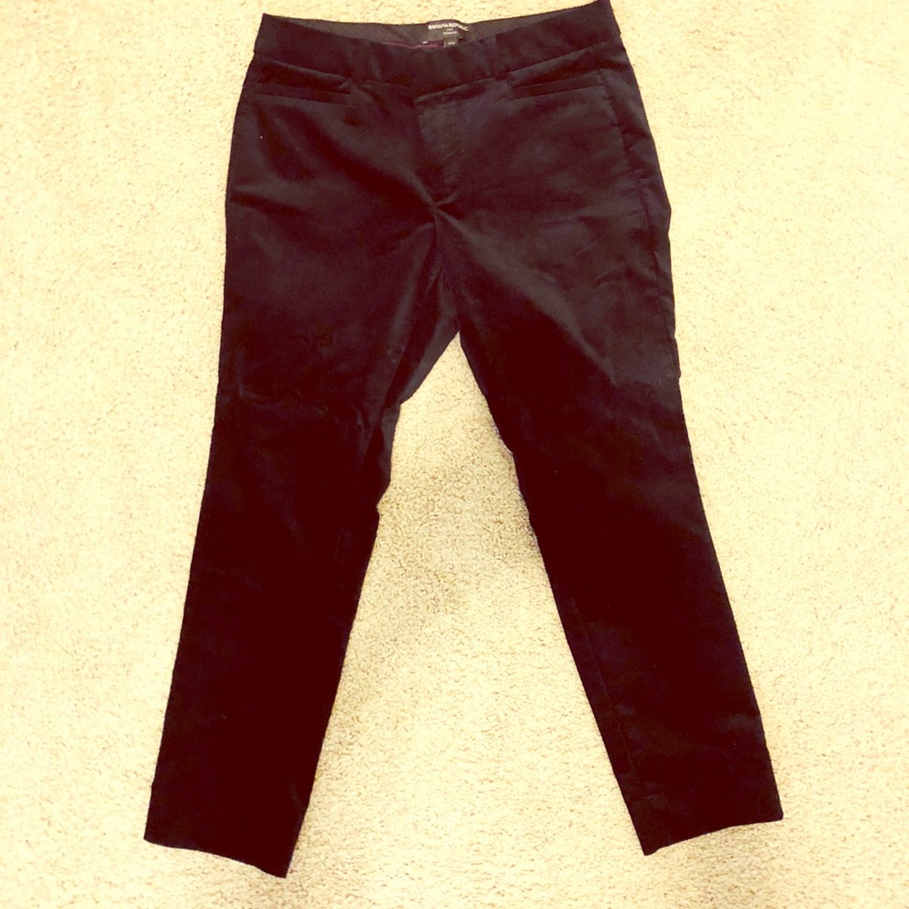 Banana Republic Sloan 4P black velvet pant. NWOT